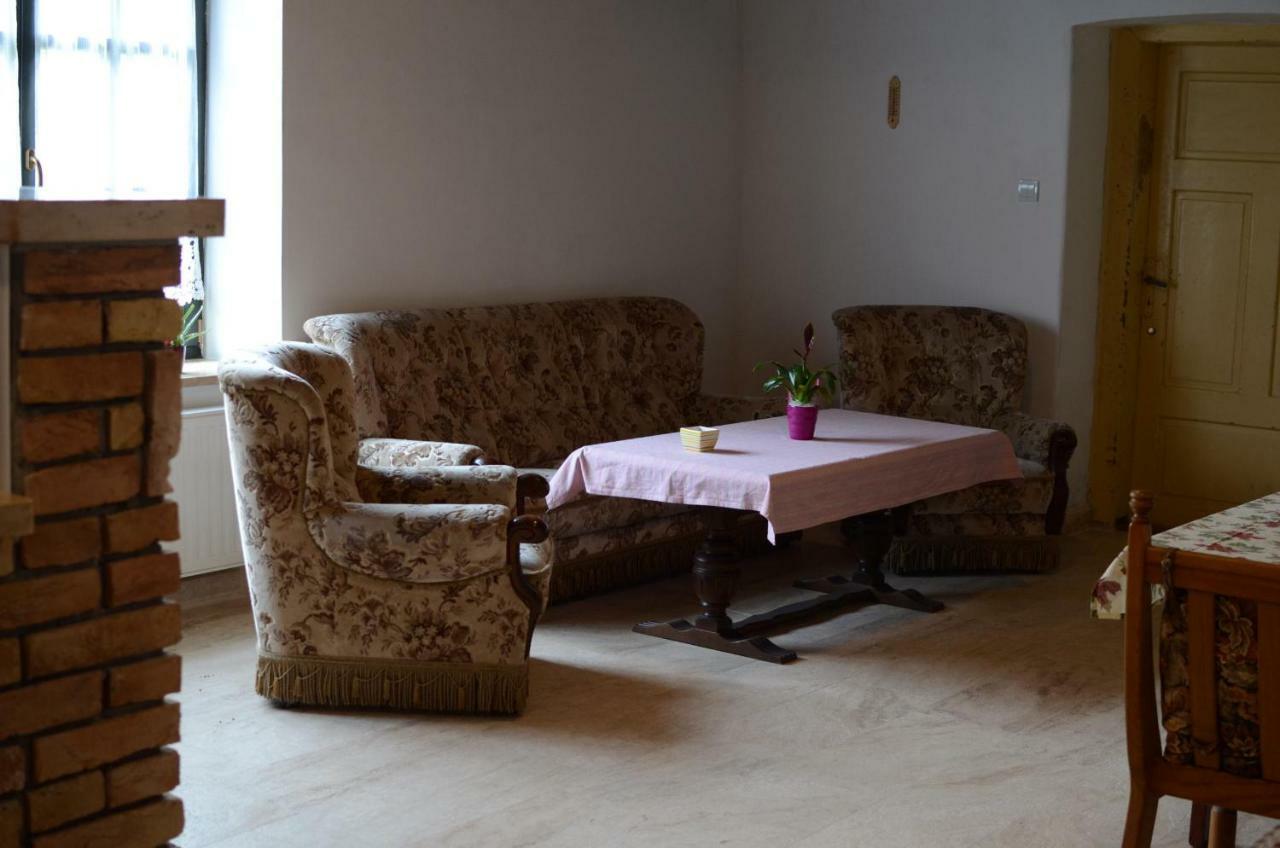 Gerecse Vendeghaz Hotel Sutto Ngoại thất bức ảnh